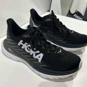 Hoka Women’s Mach 5 Black Athletic Running Shoe Sz 9 B